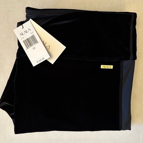 ALALA velvet tight black legging with side stripe detailing NWT Sz-2X. E6 - Picture 8 of 13